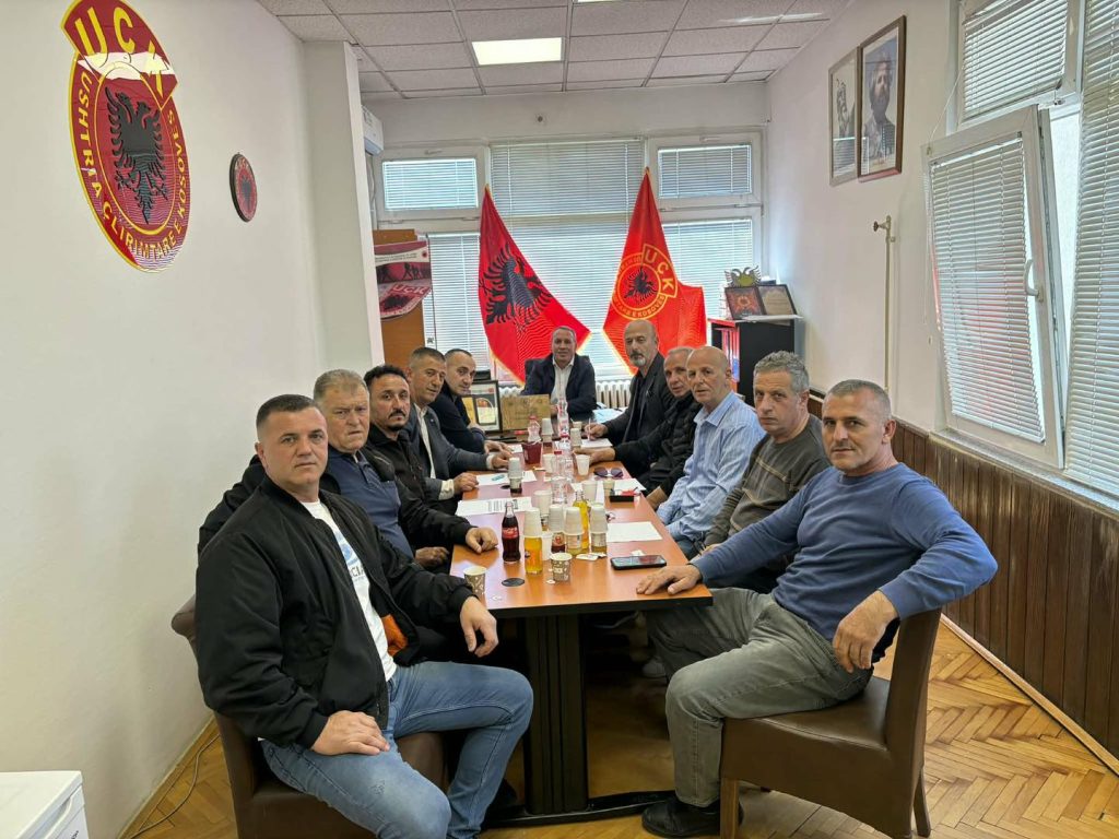 OVL e UÇK-së zhvillon takime në disa degë për mobilizim të veteranëve