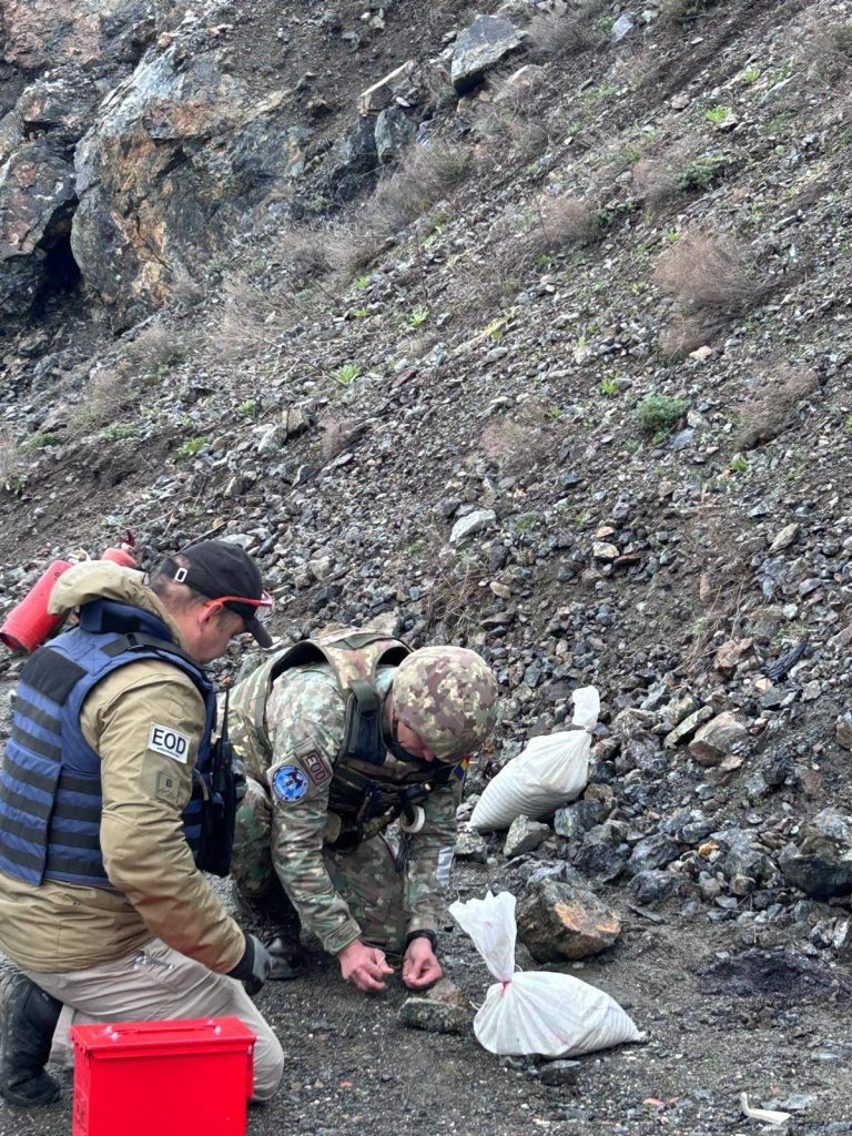 KFOR zhvillon trajnim të përbashkët për heqjen e mjeteve shpërthyese në Kosovë