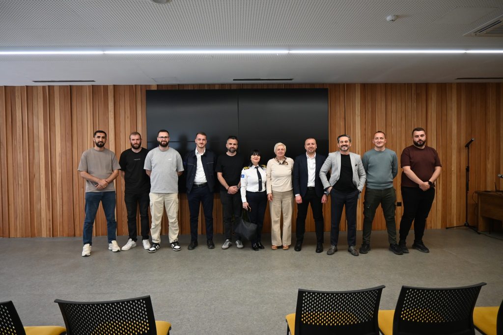 Aktivitet informues për pronësinë intelektuale nga Dogana e Kosovës dhe Agjencioni i Pronësisë Industriale në Venture UP