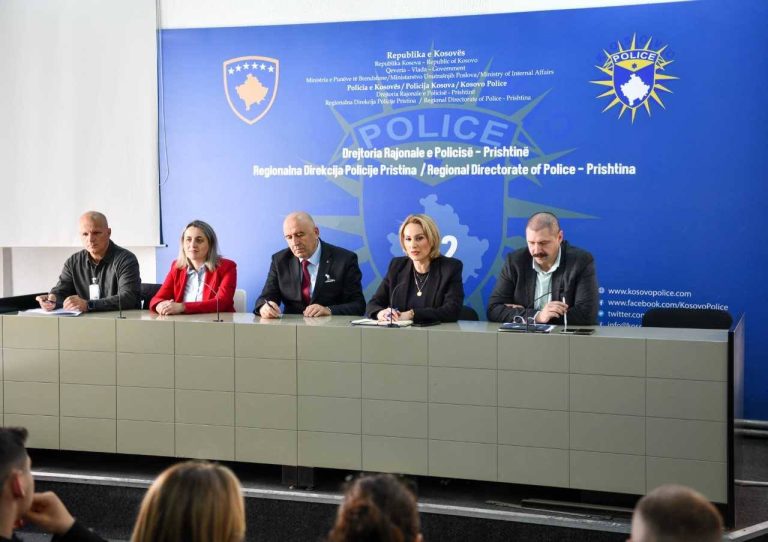 Kadetët e gjeneratës së 63-të të Policisë së Kosovës nënshkruajnë kontratat e punës