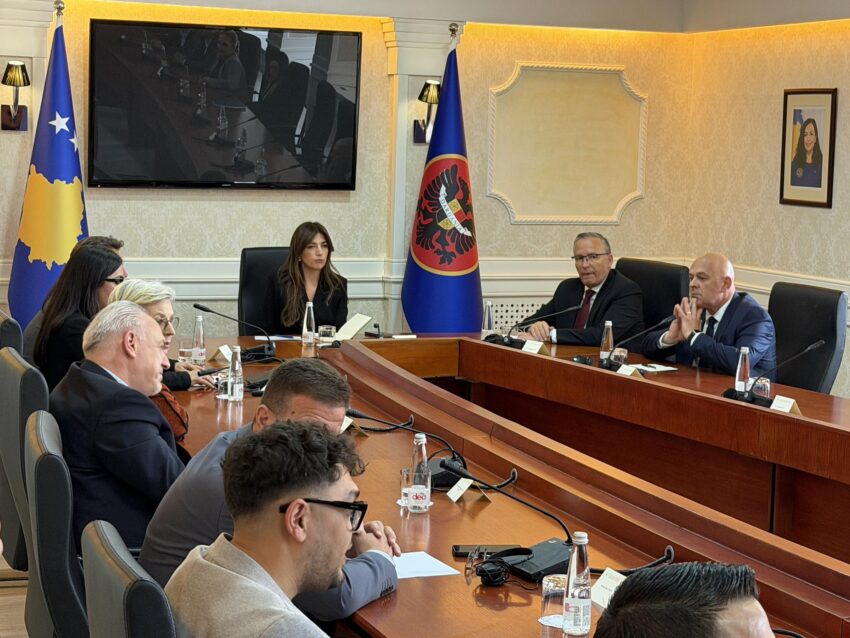 Nis takimi konsultativ për caktimin e datës së zgjedhjeve në Kosovë