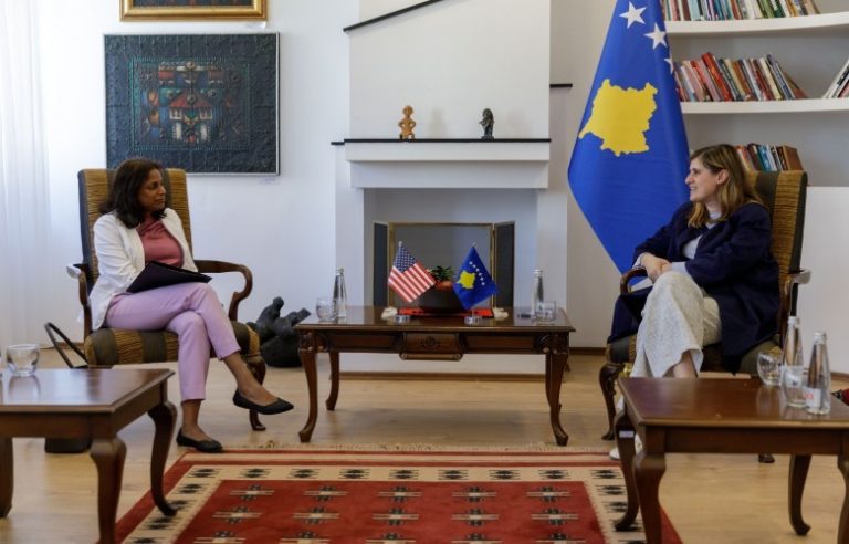 SHBA mbështet bashkëpunimin kulturor me Kosovën