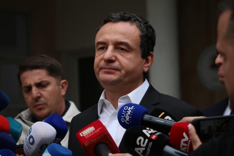 Kurti paralajmëron takime me opozitën për zgjedhjen e presidentit