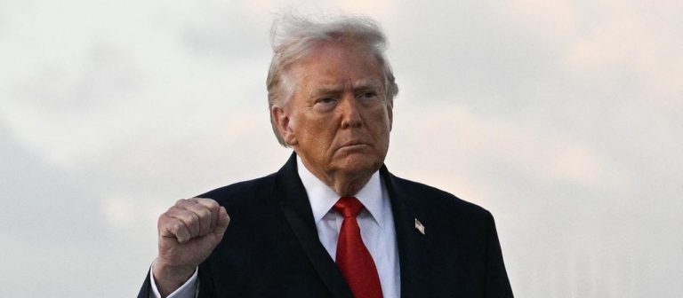 Trump paralajmëron eliminimin e anijeve iraniane që shkelin bllokadën në Hormuz