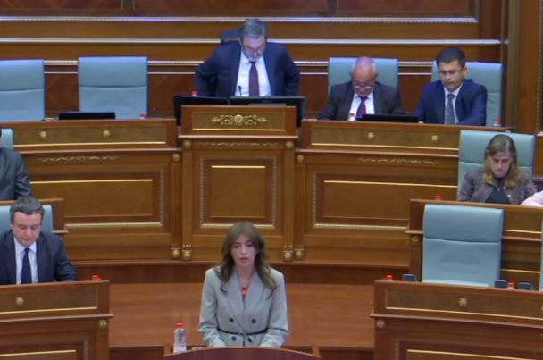Haxhiu: Bojkoti i opozitës po e shtyn vendin drejt krizës