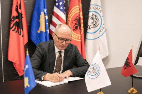Agim Aliu rizgjidhet në krye të Asociacionit të Komunave