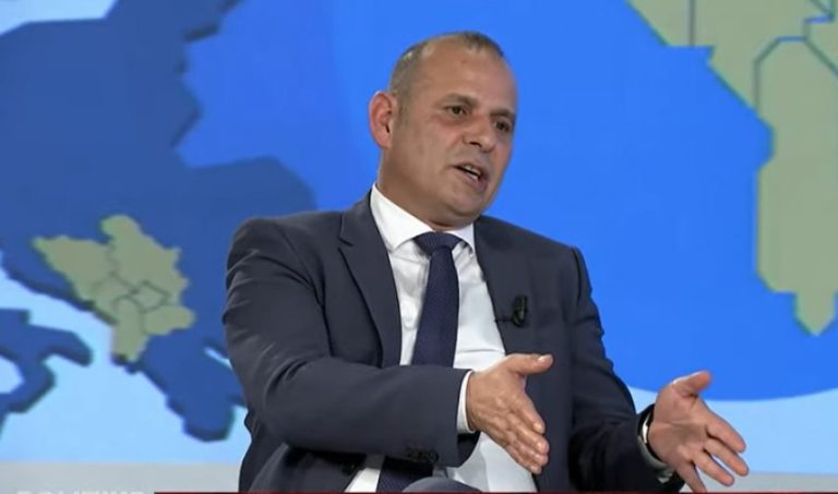 Canaj kritikon opozitën: Po pritet Osmani për rrëzimin e Kurtit