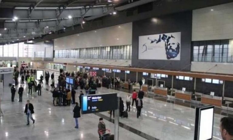 Kapet me thikë në Aeroportin “Adem Jashari”, lirohet në procedurë të rregullt