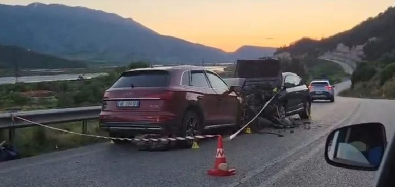 Aksident në Tepelenë–Krahës, 8 të lënduar