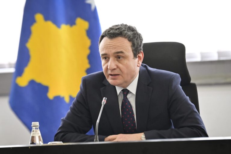 Kurti njofton për Task Forcën për statusin e vendit kandidat në BE
