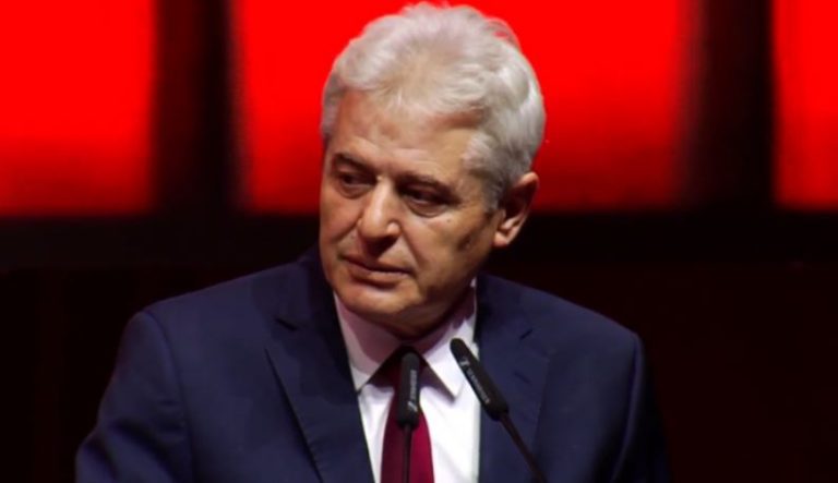Ahmeti: Veprimtaria e Rexhep Qosjes udhërrëfyes për brezat