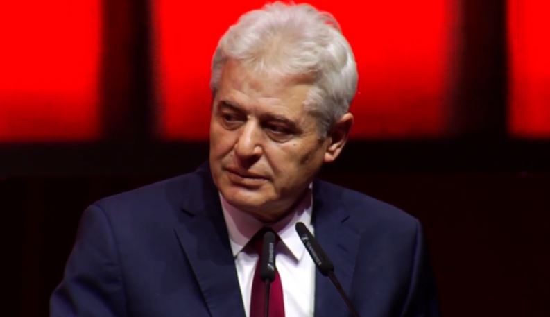 Ahmeti: Veprimtaria e Rexhep Qosjes udhërrëfyes për brezat