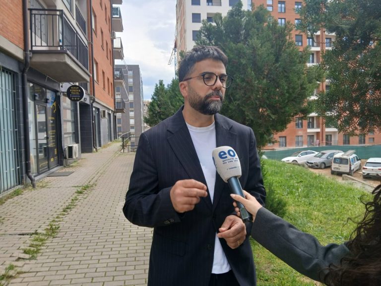 Behrami akuzon Kurtin për shkelje kushtetuese dhe “tentim puçi”