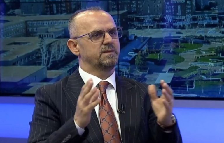 Berisha: Mjeku familjar bëhet i detyrueshëm me sigurimet shëndetësore