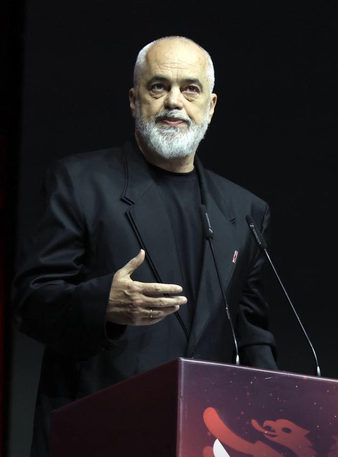 Rama: Shqipëria fton diasporën të bëhet pjesë e transformimeve