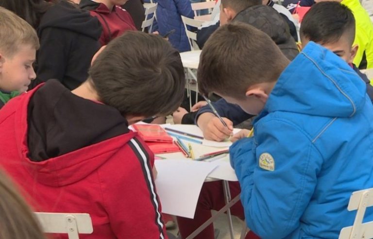 KOMF: Mungojnë shërbimet për fëmijët me autizëm