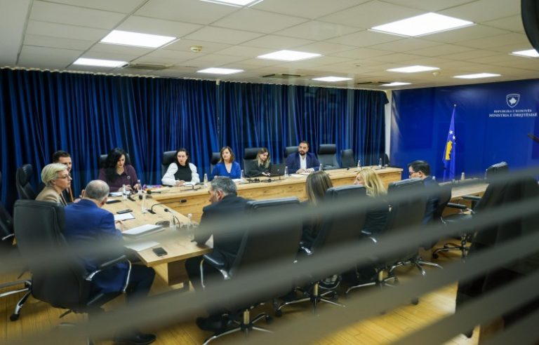 Gërvalla takon përfaqësuesit e OKB-së, thekson luftën kundër korrupsionit