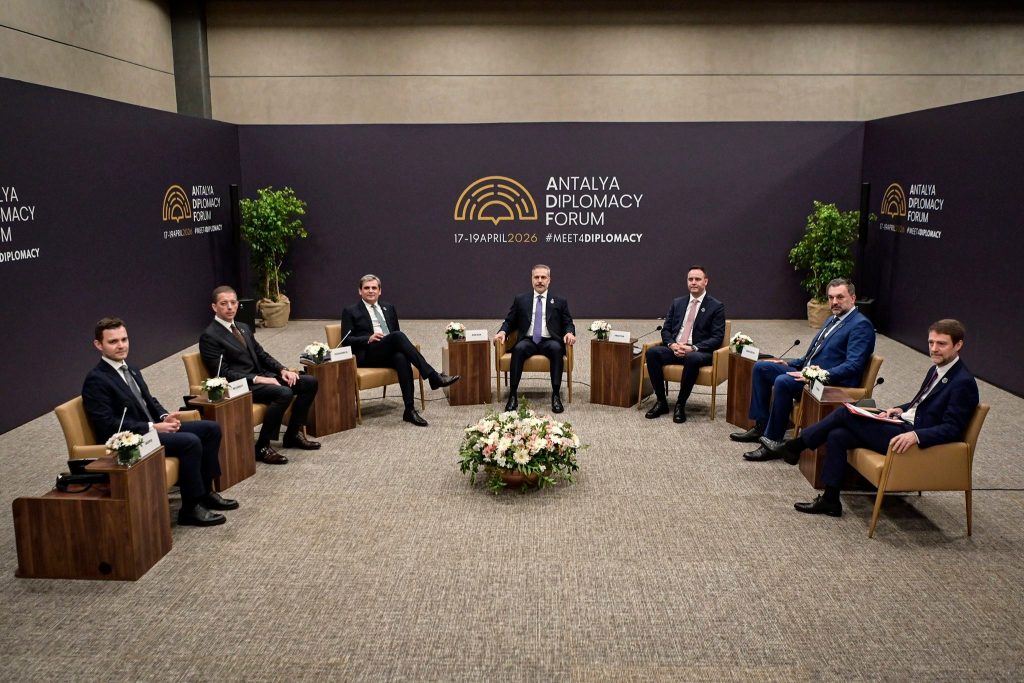 Konjufca takime me liderë evropianë në Antalya Diplomacy Forum