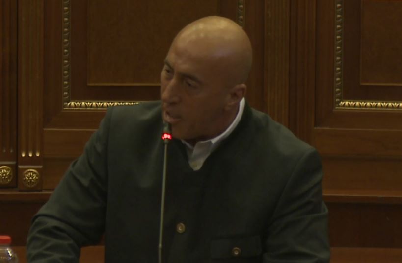 Haradinaj kritikon tenderët njëburimorë dhe procedurat e shpejtuara