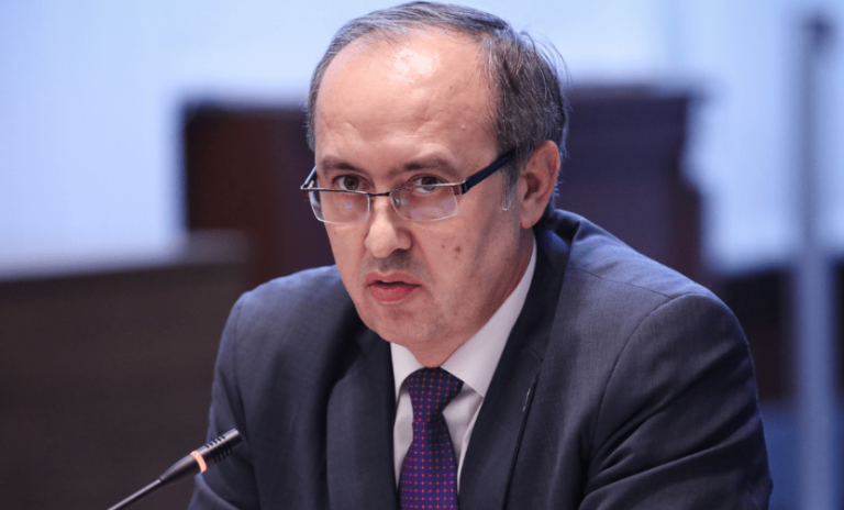 Hoti kritikon Abdixhikun për emërimin e Kryesisë së LDK-së