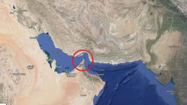 Irani paralajmëron bllokimin e Bab el-Mandeb, shqetësime për tregtinë e naftës