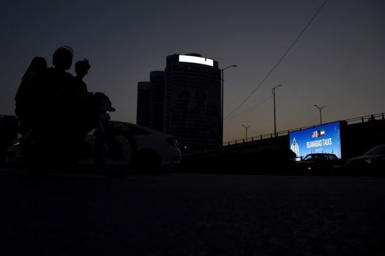 ShBA dhe Irani shkëmbejnë mesazhe në bisedimet diplomatike në Islamabad, me Pakistanin si ndërmjetës