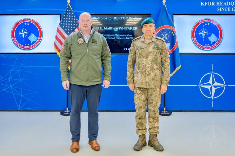 Ambasadori amerikan në NATO: SHBA mbetet partneri kryesor i Kosovës