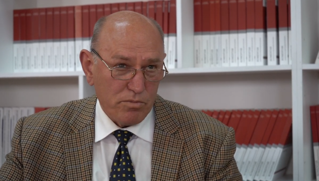 Krasniqi paralajmëron: Zgjedhje të reja presidenti, KQZ-ja duhet të kompletohet