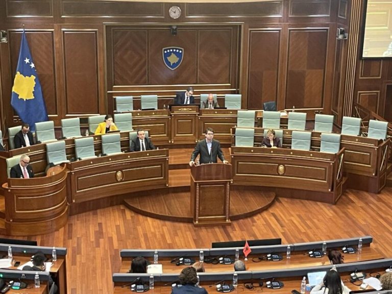 Murati: Qeveria nuk ka rritur akcizën dhe TVSH-në, opozita po shpërndan dezinformata
