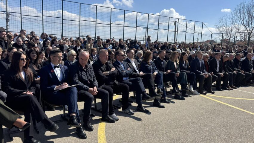 Përkujtohet 27-vjetori i Masakrës së Rezallës, Lushtaku kritikon mungesën e institucioneve
