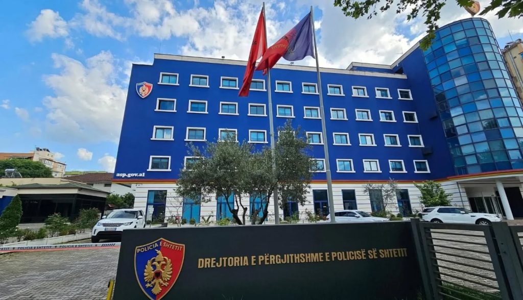 Pezullohen tre zyrtarë policorë pas aksidentit tragjik në Durrës