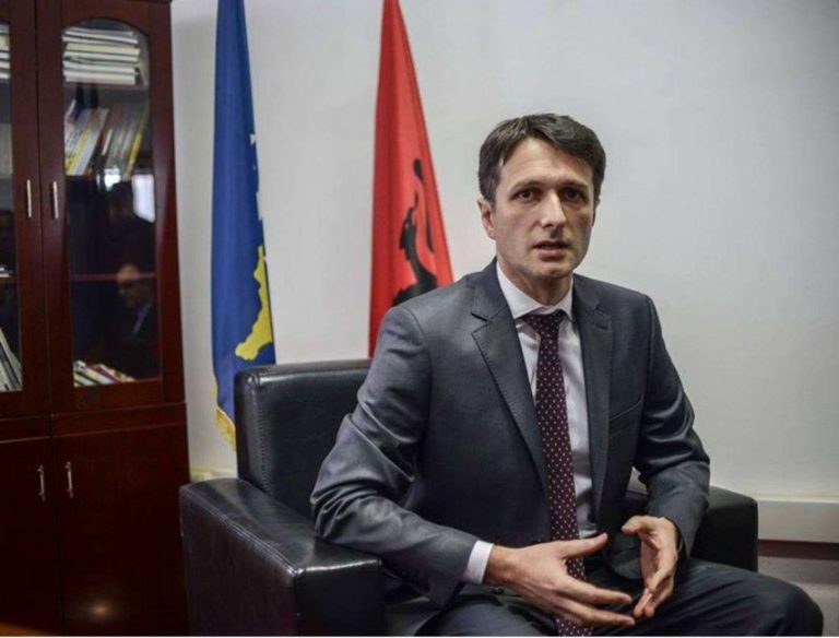 Murati kritikon Kurtin për kërkesën ndaj mërgatës