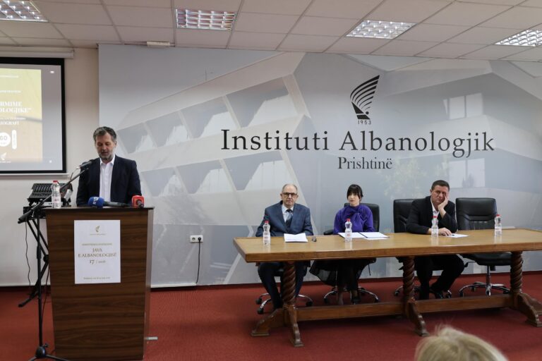 Albin Kurti: “Java e Albanologjisë” dëshmon rëndësinë e ruajtjes së identitetit kombëtar
