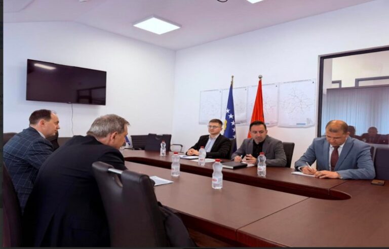 Dimal Basha diskuton me zyrtarët e KE-së për projektet strategjike të transportit