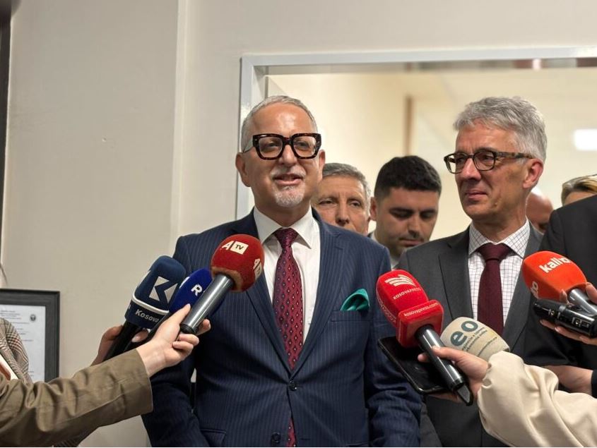 Lansohet shërbimi digjital për regjistrimin e lindjes së fëmijëve në QKUK
