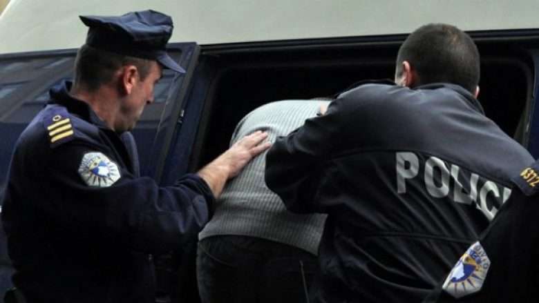 Transferohet një i dënuar nga Shqipëria për në Kosovë