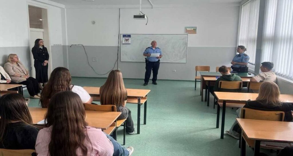 Policia në Mitrovicë të Jugut me fushatë vetëdijësuese kundër ngacmimit