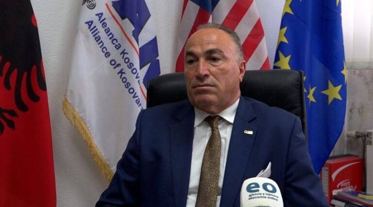 Shahini kritikon subvencionimin e aviokompanive nga Qeveria