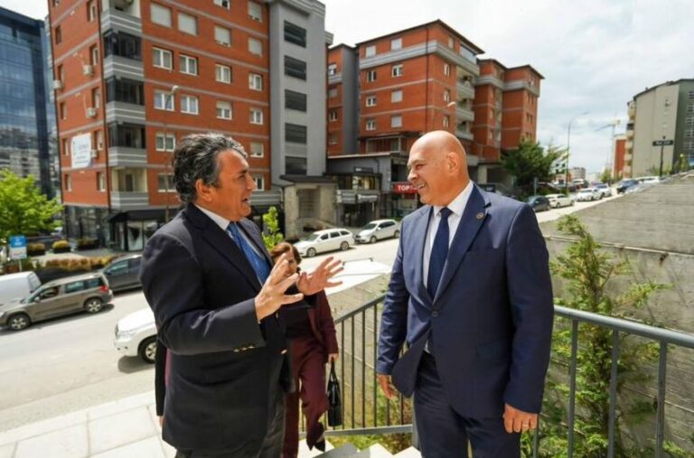 Gjini takon ambasadorin italian: Mbështetja e aleatëve perëndimorë jetike për Kosovën