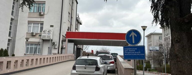 Aksidenti në Dollc: Djali i viktimës në gjendje të rëndë