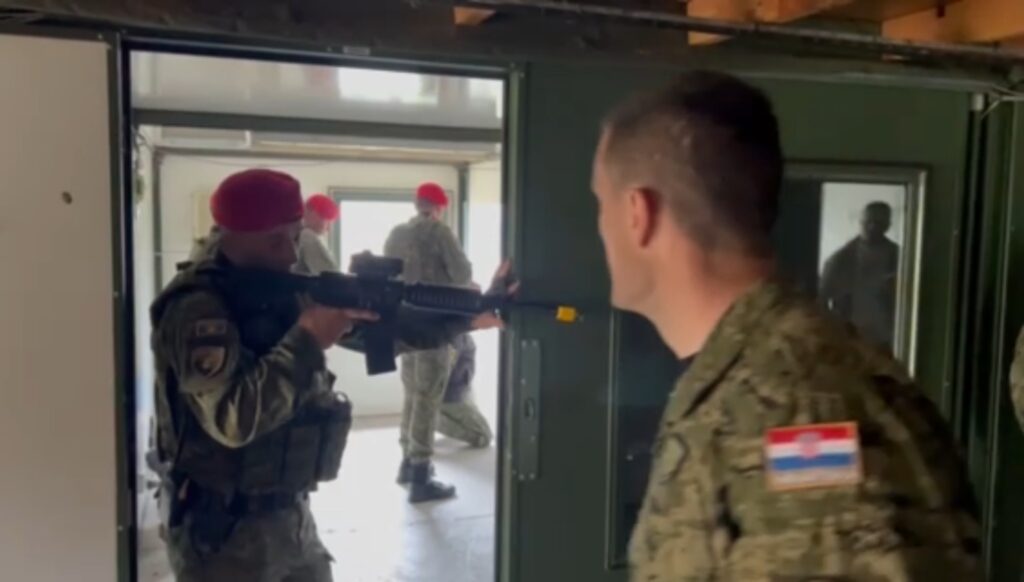 Policia Ushtarake ngrit kapacitetet operacionale