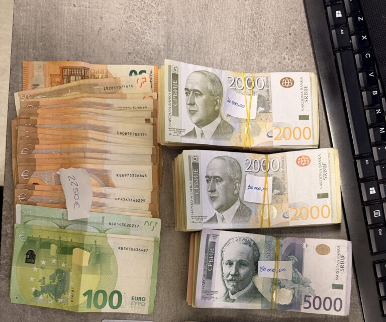 Dogana zbulon mbi 10 mijë euro të padeklaruara në Jarinje