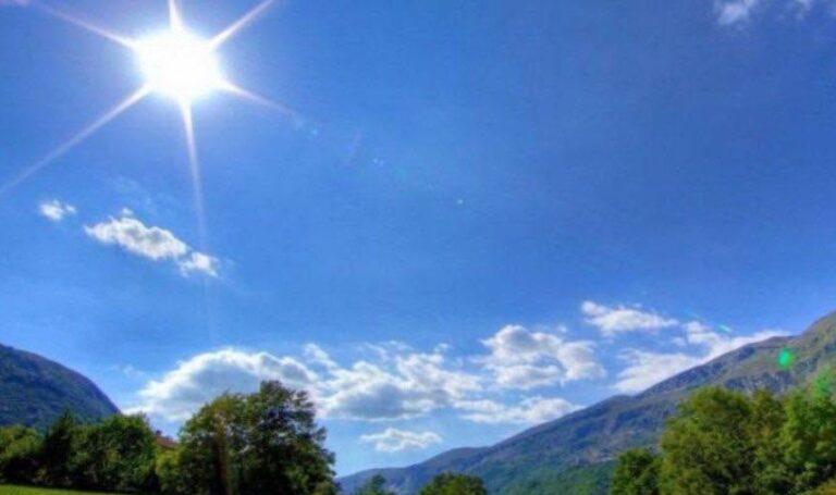 Mot me diell dhe vranësira, temperaturat deri në 27°C