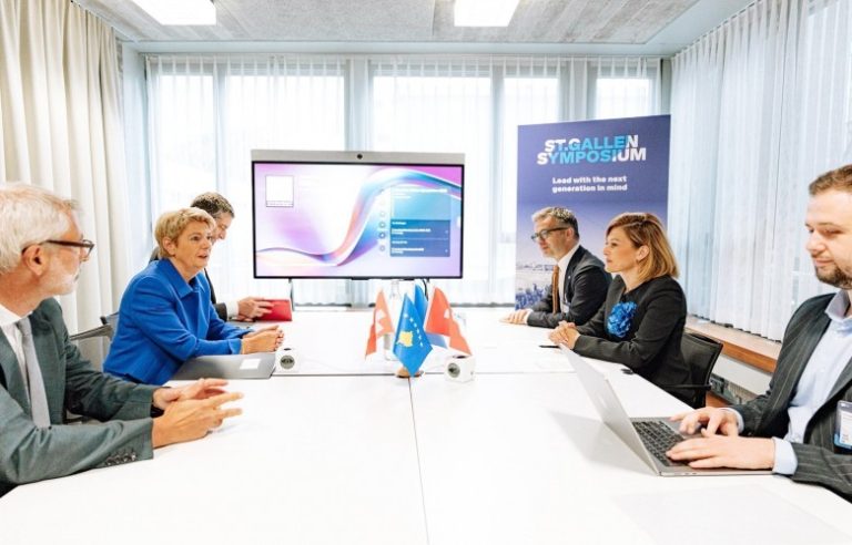 Kusari-Lila në Zvicër: Prezanton prioritetet e Kosovës në zhvillimin industrial