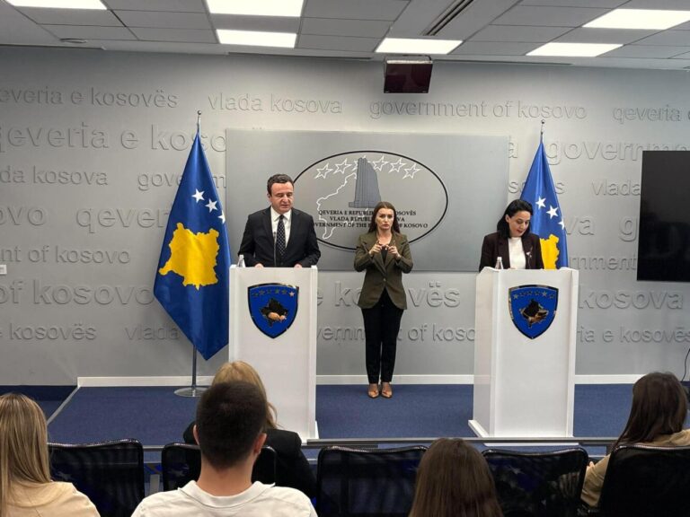 Kurti: Situata me mbeturinat në Kosovë është emergjente