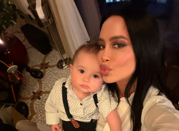 Dafina Zeqiri konfirmon pritjen e fëmijës së dytë