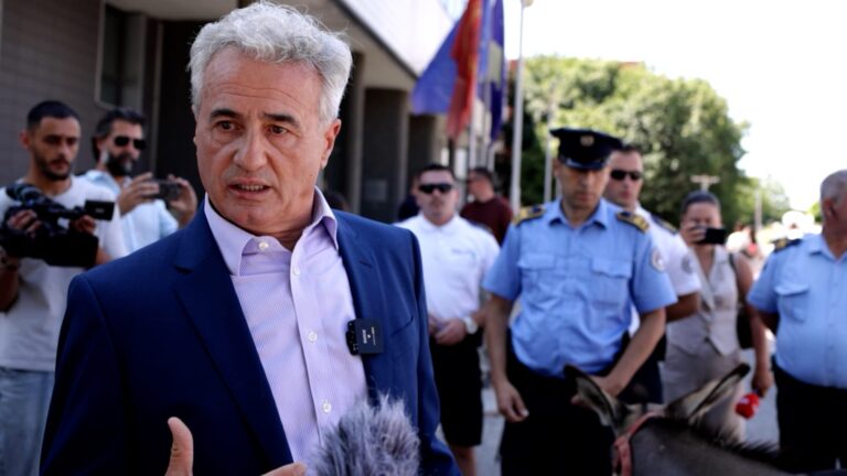 Koci kërkon sqarime për deklaratën e Kurtit ndaj Sami Lushtakut