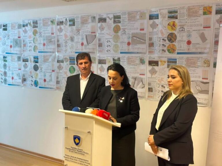 Pacolli ngre dyshime për parregullsi në shpronësime në Ferizaj, kërkon hetim