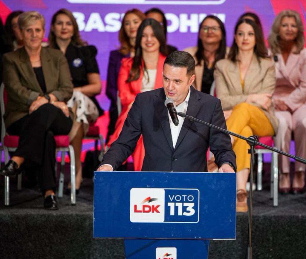 Abdixhiku premton rritje pagash, pensione 300 euro dhe moratorium për çmimin e rrymës
