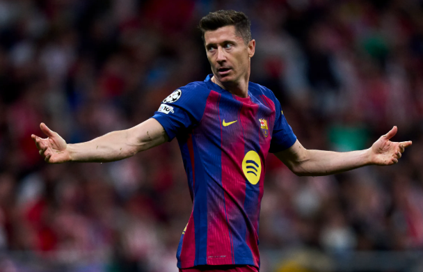 Zyrtare: Robert Lewandowski largohet nga FC Barcelona